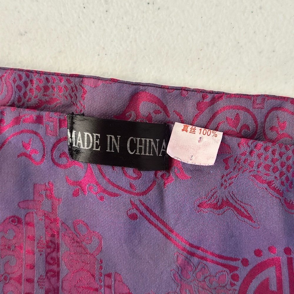 Purple & Pink 100% Silk Jacquard Wrap / Scarf – 55” x 10.5” - Picture 3 of 4
